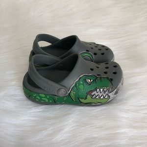 Dinosaur crocs 🦖